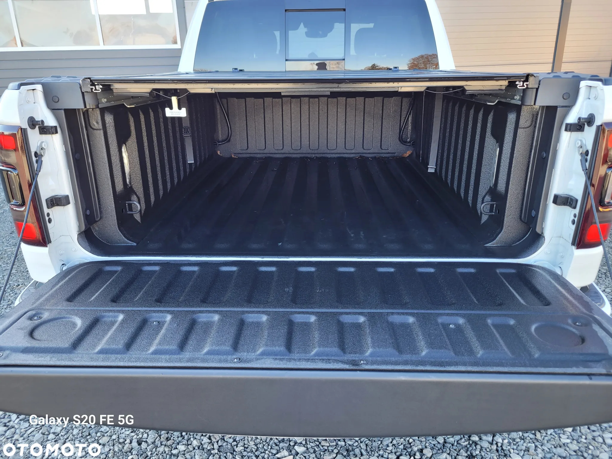 RAM 1500 Crew Cab Limited - 32
