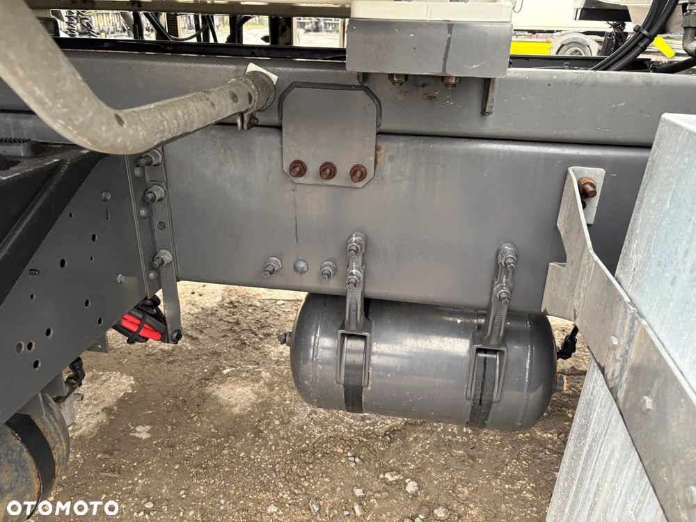 Volvo FM 330 EEV 6x2 / śmieciarka / 3 komory - 25