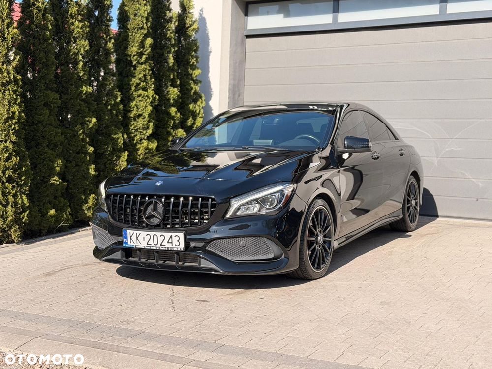 Mercedes-Benz CLA 250 4Matic 7G-DCT AMG Line - 1