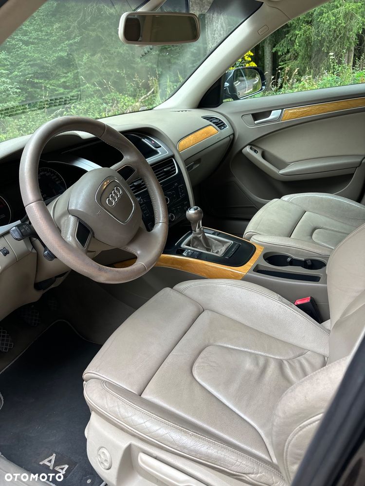 Audi A4 Limousine - 19