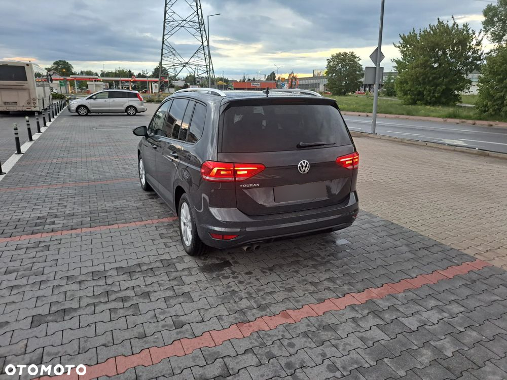 Volkswagen Touran 2.0 TDI BMT Comfortline DSG - 13