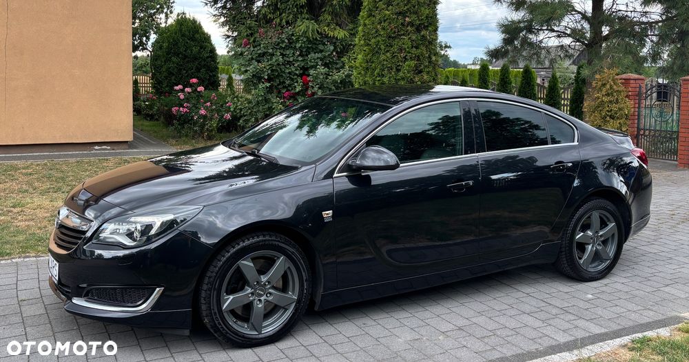 Opel Insignia 2.0 T Cosmo S&S - 11