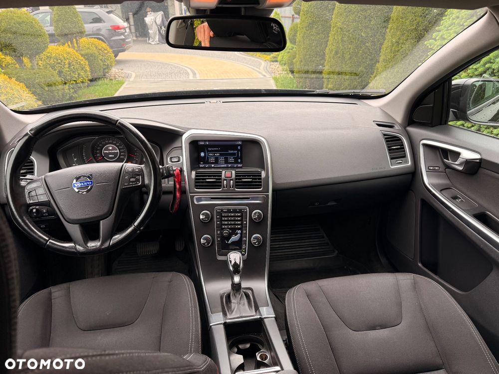 Volvo XC 60 D5 AWD Kinetic - 7