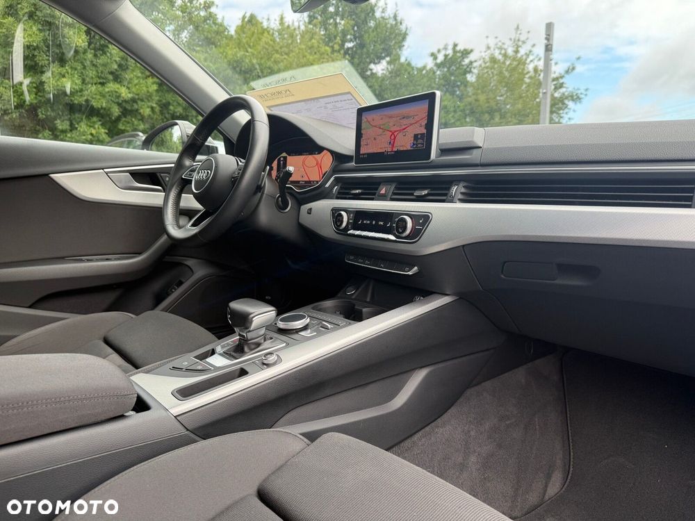 Audi A4 Avant 45 TFSI S tronic - 30
