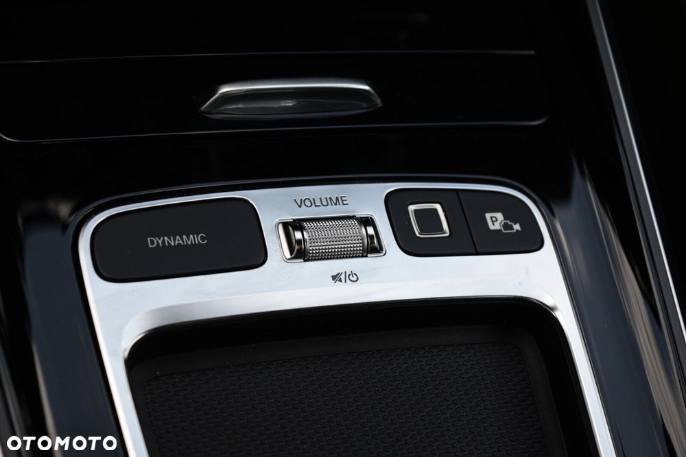 Mercedes-Benz GLA 200 d AMG Line 8G-DCT - 21