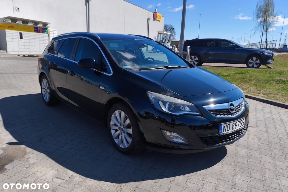 Opel Astra 2.0 CDTI Exklusiv - 4