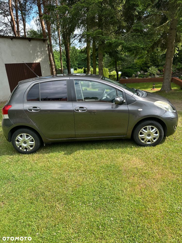 Toyota Yaris 1.0 Terra - 3