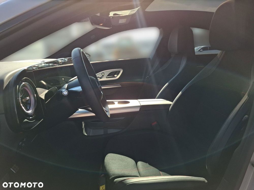 Mercedes-Benz CLA 200 mHEV 8G-DCT - 10