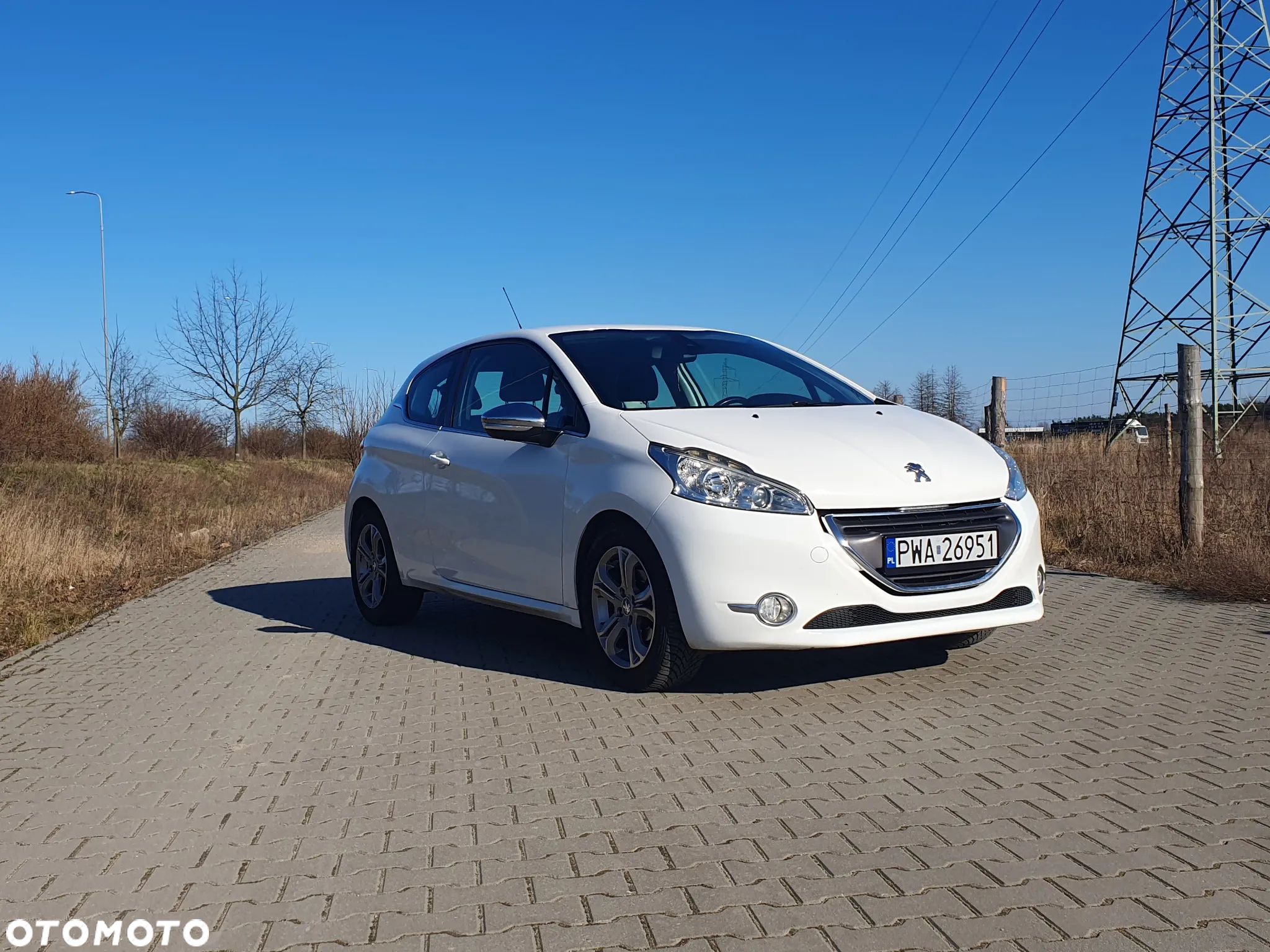 Peugeot 208 - 1