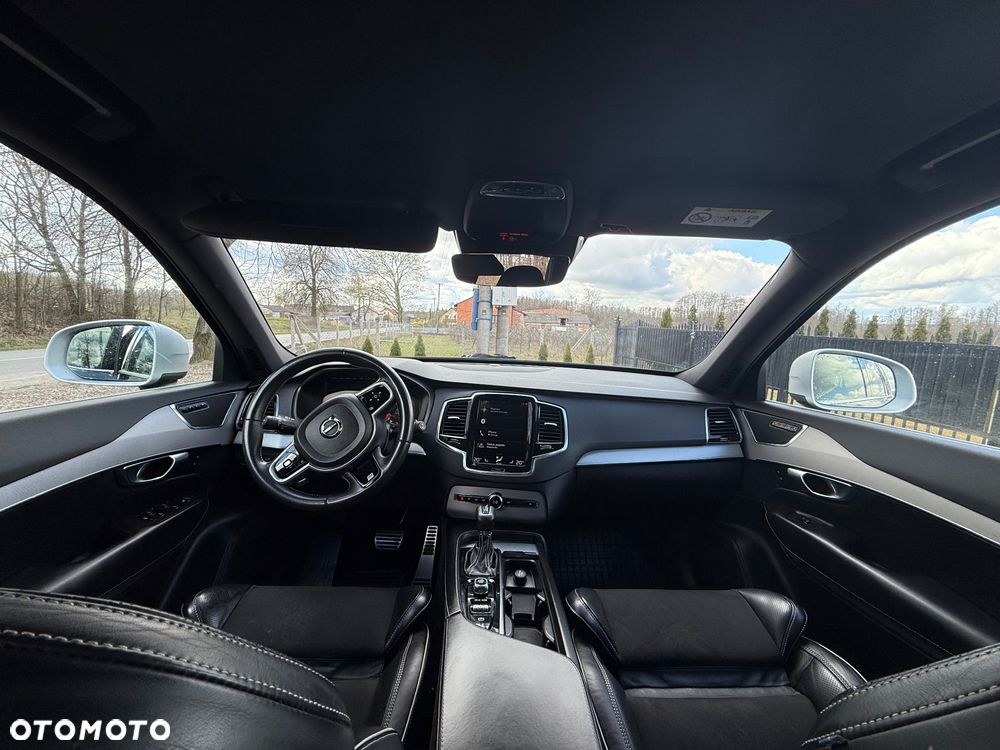 Volvo XC 90 D5 SCR AWD R-Design - 21