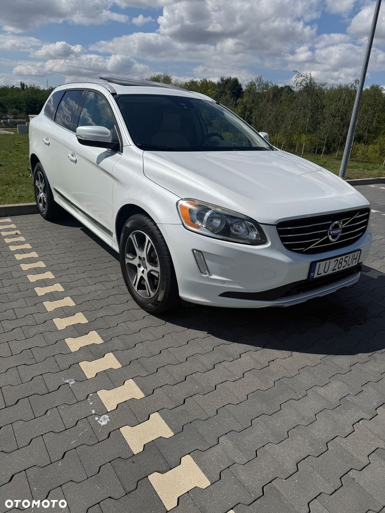 Volvo XC 60 T6 AWD Momentum - 2