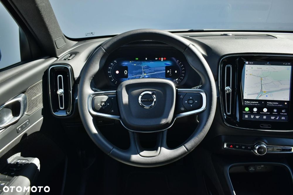 Volvo XC 40 - 18
