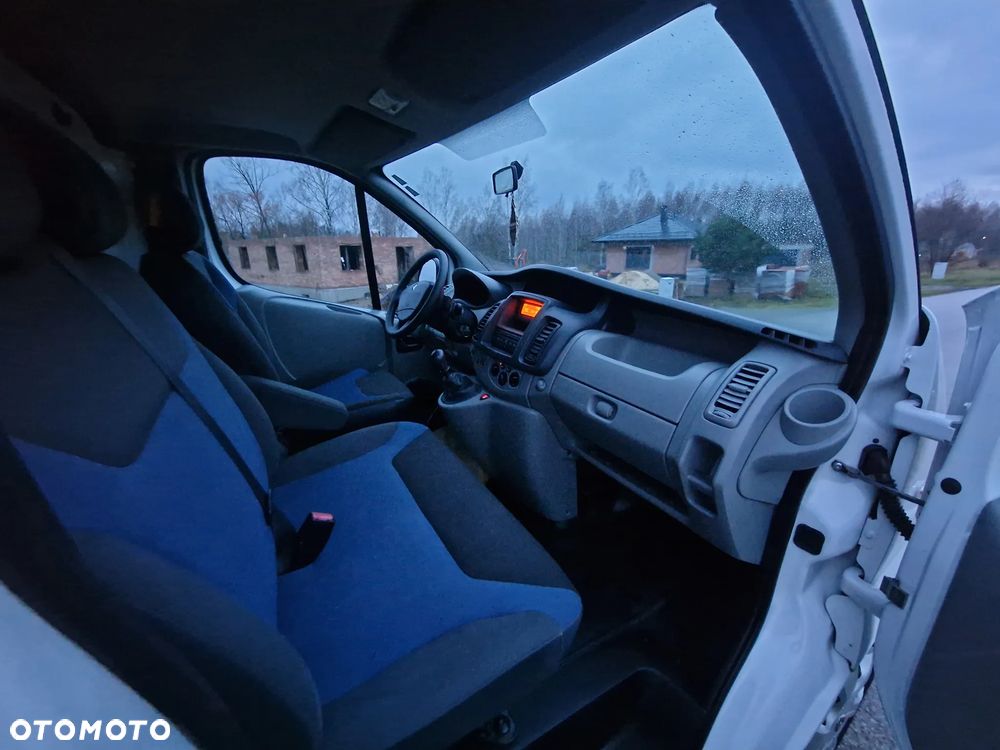 Renault Trafik - 12