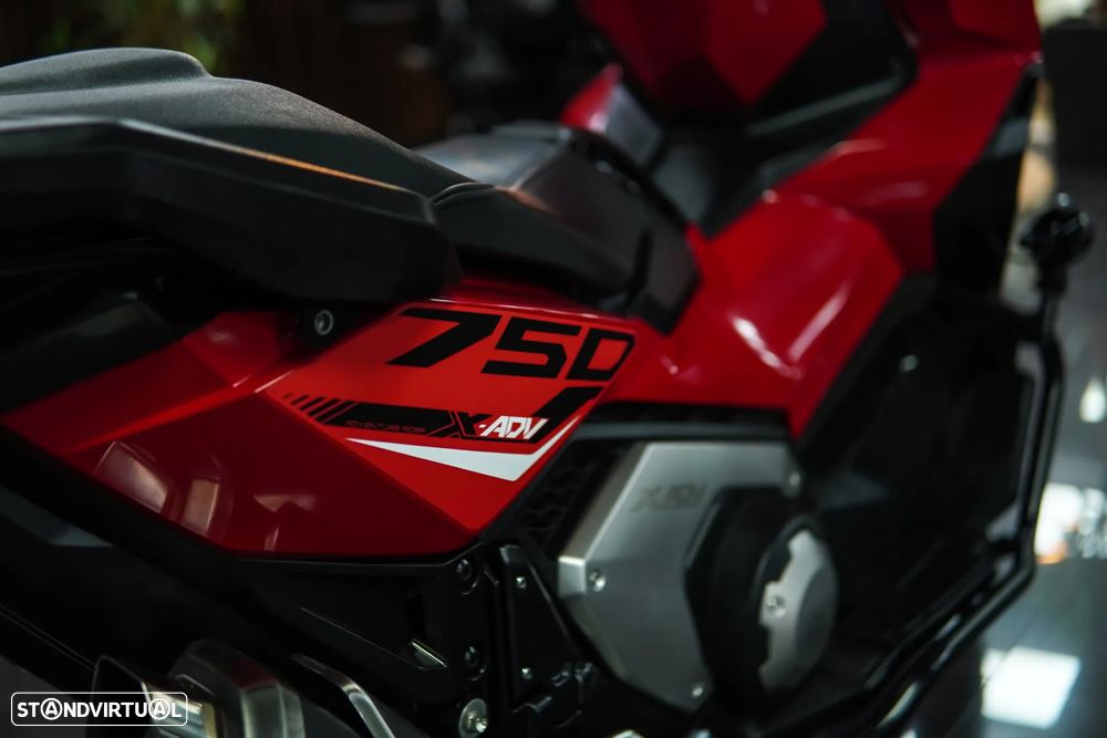 Honda X-ADV 750 - 21