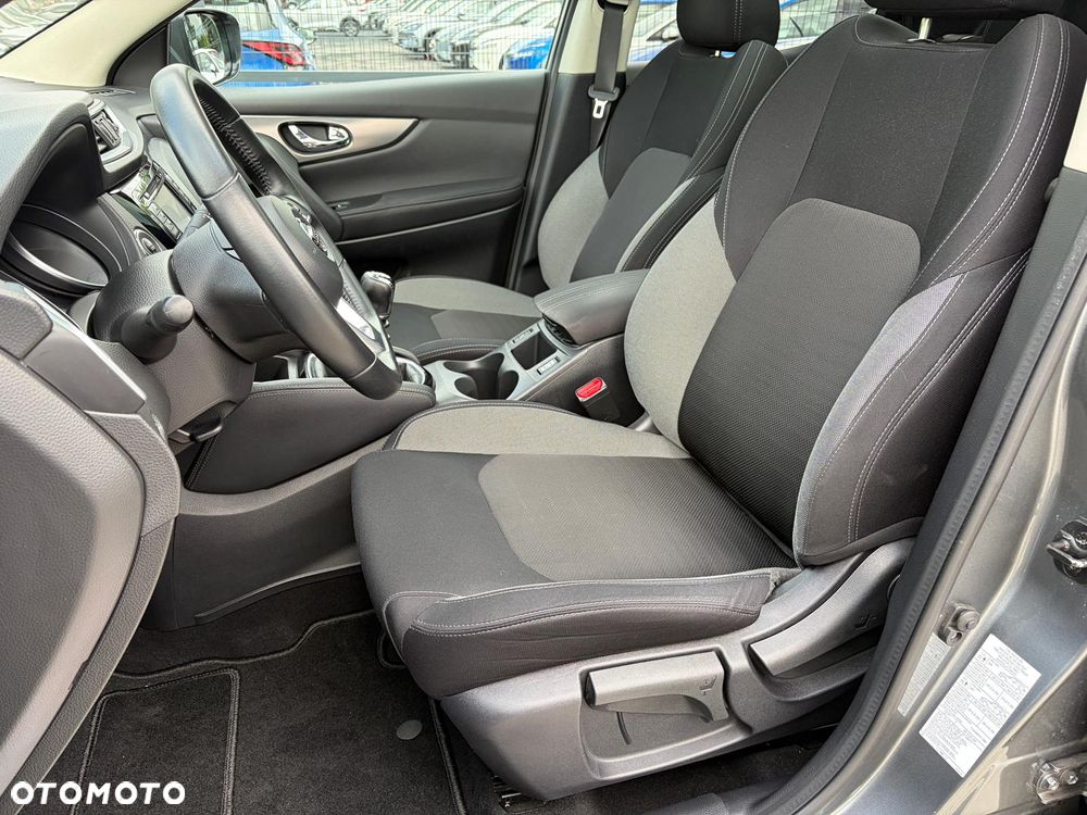 Nissan Qashqai 1.6 DIG-T N-Connecta - 8