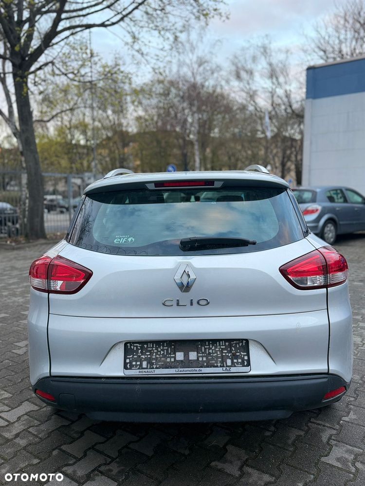 Renault Clio 1.2 16V 75 Experience - 9