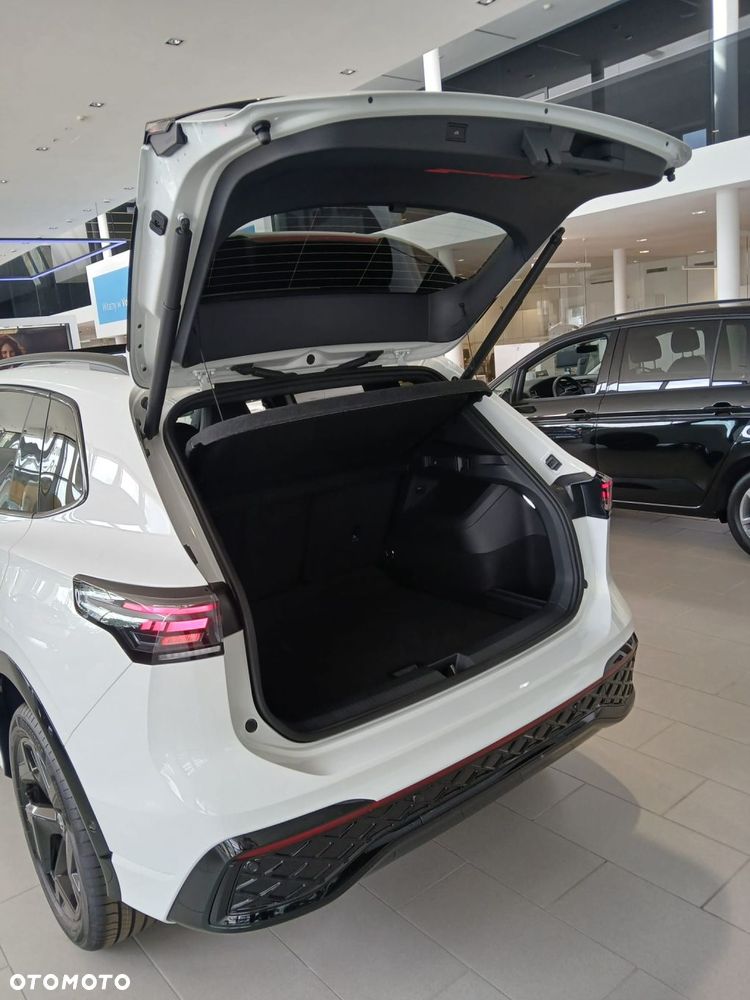 Volkswagen Tiguan - 8
