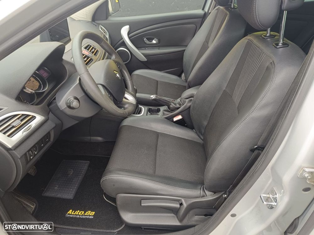 Renault Mégane Break 1.5 dCi Dynamique S - 6