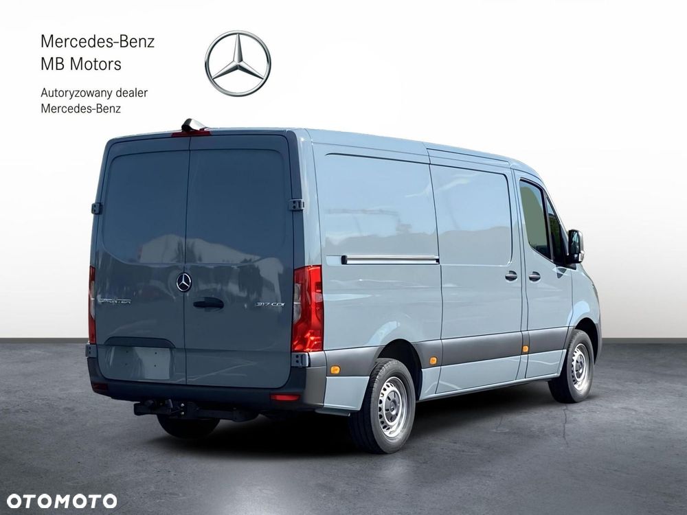 Mercedes-Benz Sprinter - 7