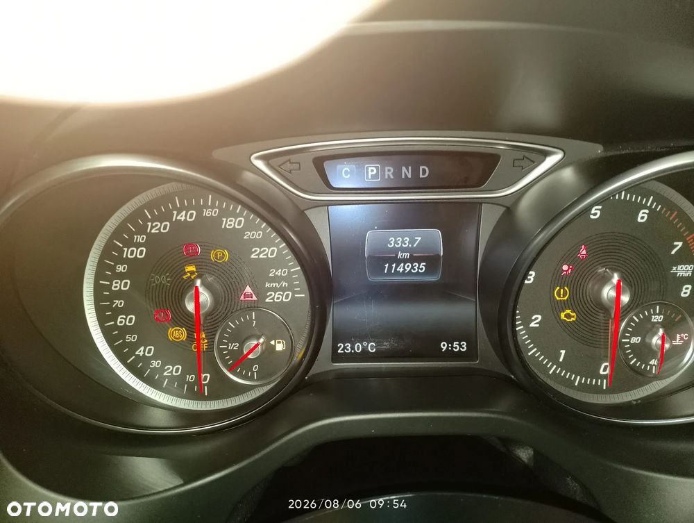 Mercedes-Benz CLA 250 4-Matic 7G-DCT - 12