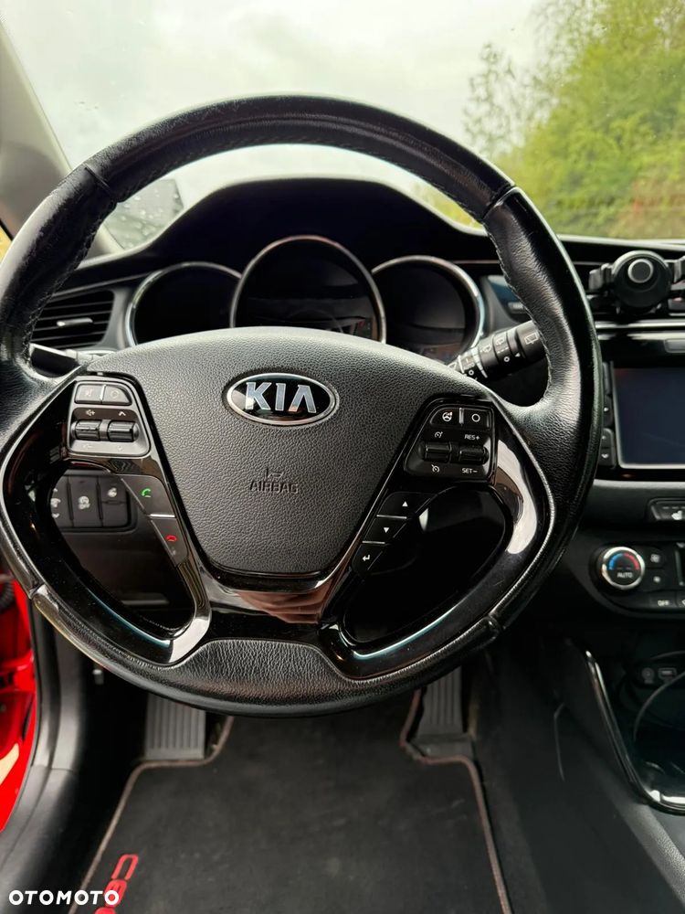 Kia Ceed Cee'd 1.6 GDI L Business Line - 16