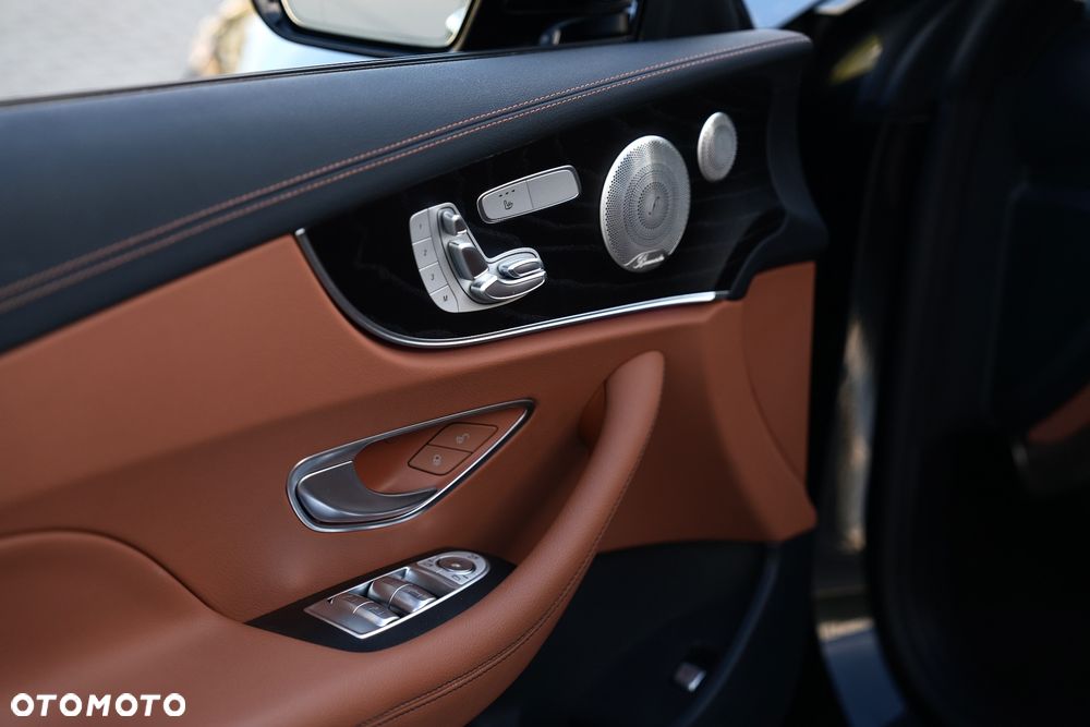Mercedes-Benz Klasa E 220 d 4Matic 9G-TRONIC AMG Line - 11