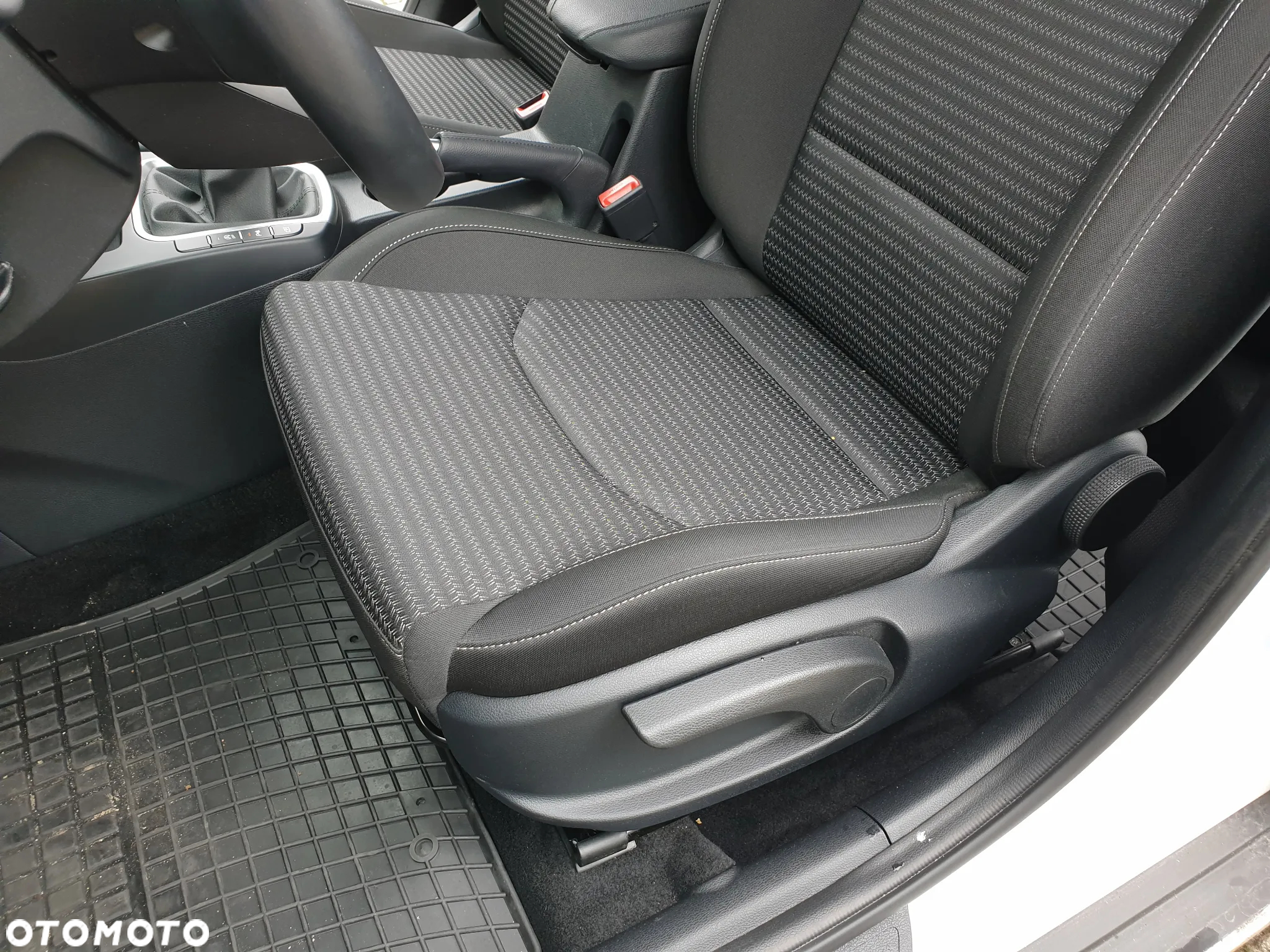 Kia XCeed 1.5 T-GDI M - 12
