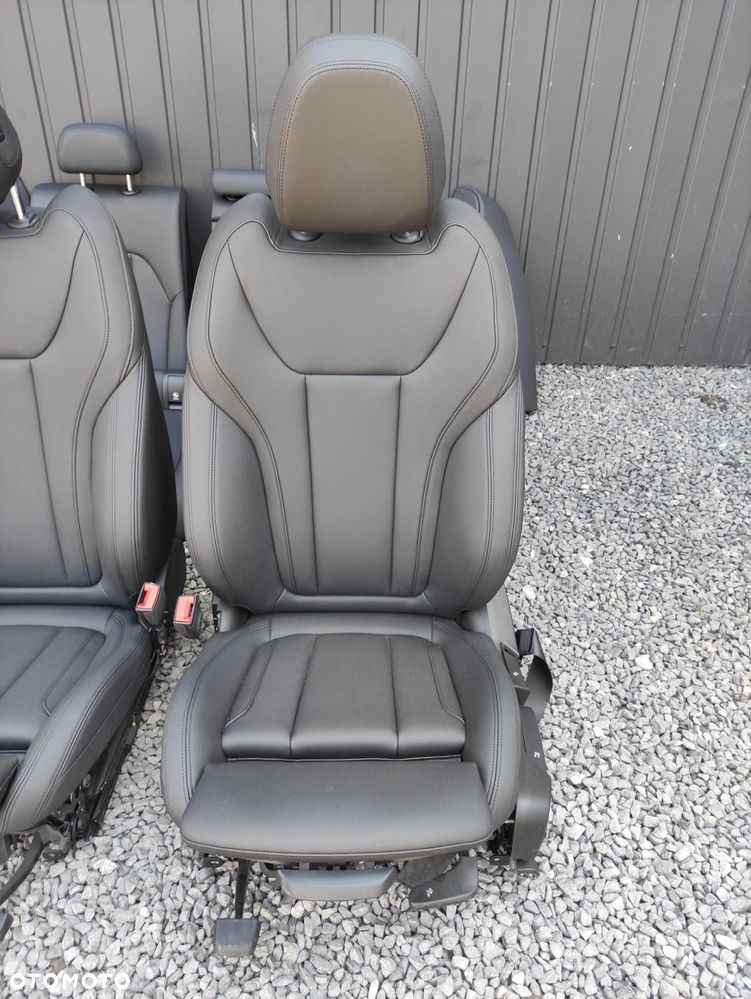 FOTELE KANAPA BOCZKI BMW G20 CZARNA SKÓRA EUROPA CH - 2