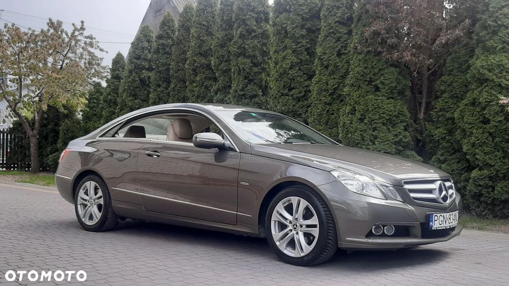 Mercedes-Benz Klasa E 250 CGI BlueEFFICIENCY Automatik Avantgarde - 9