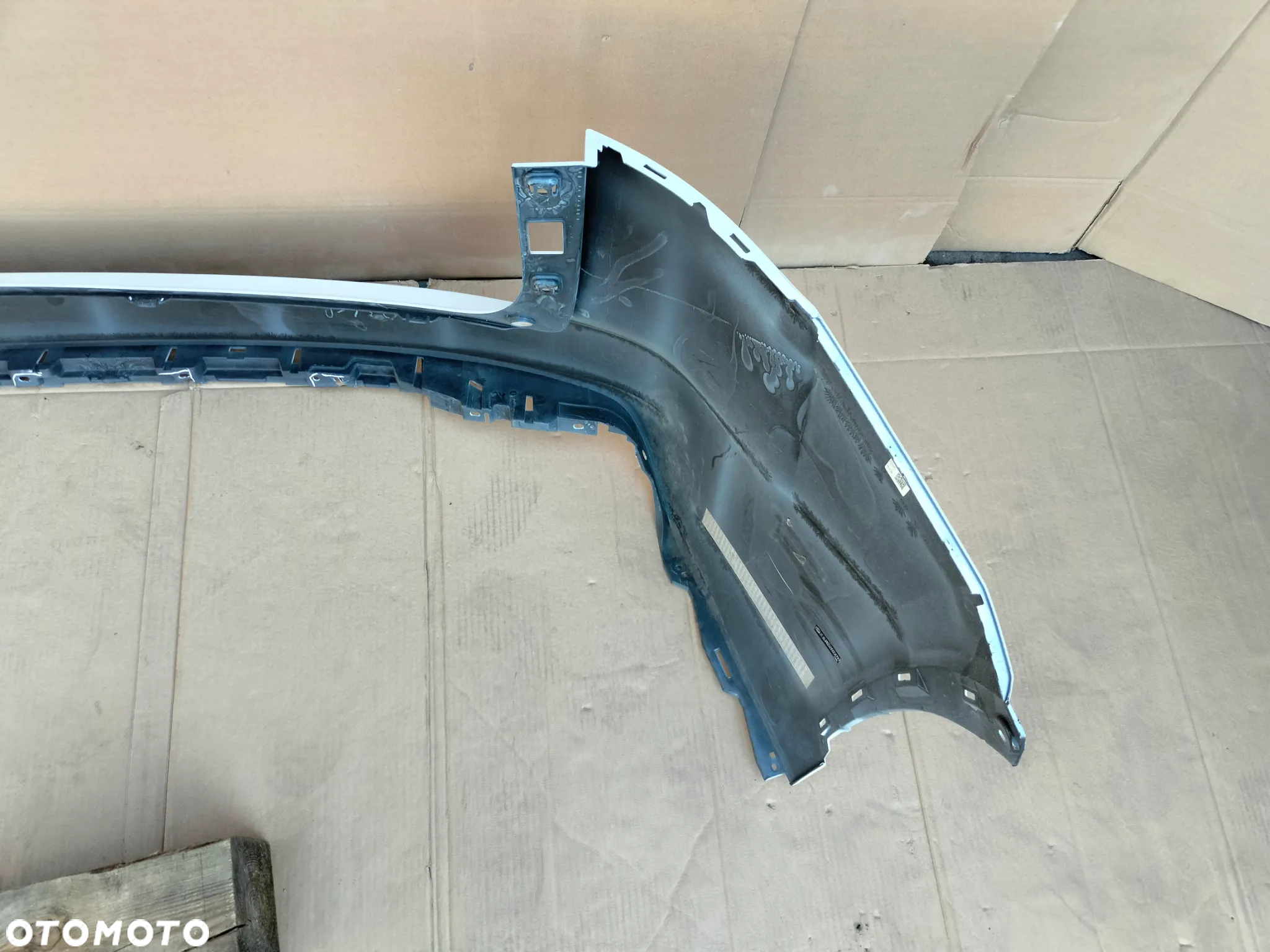 LEXUS NX300 NX300H NX200T ZDERZAK TYŁ - 8