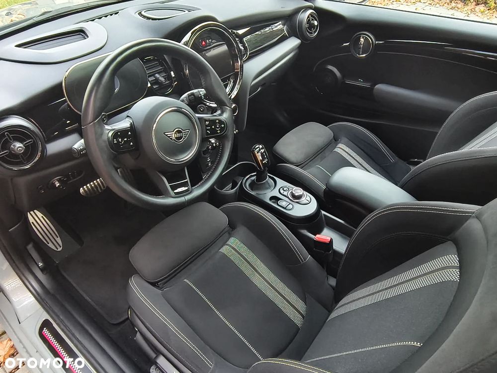 MINI John Cooper Works - 8