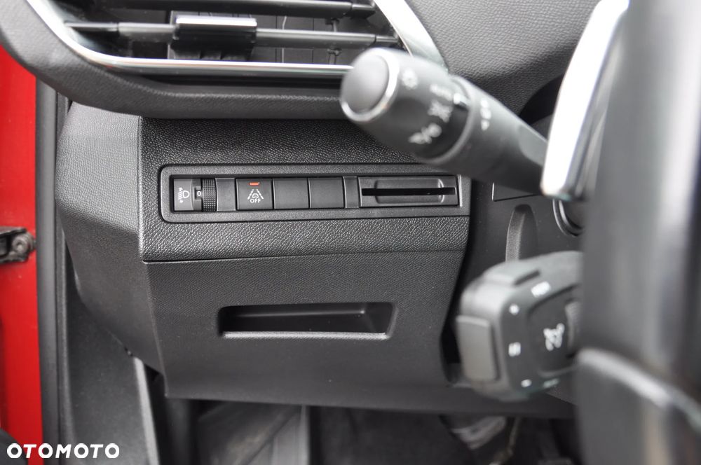 Peugeot 3008 1.2 PureTech Allure Pack S&S EAT8 - 25