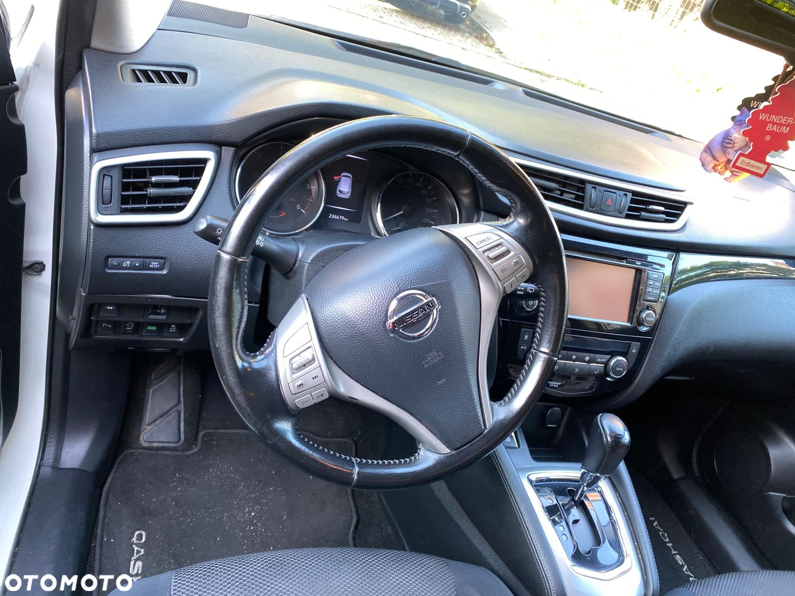 Nissan Qashqai 1.6 dCi Xtronic TEKNA - 2