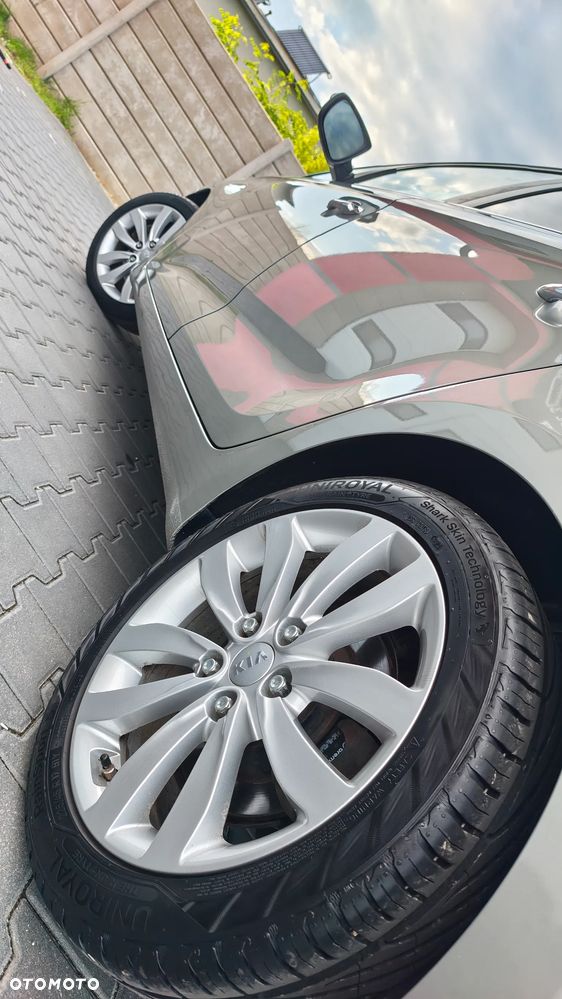 Kia Carens 1.6 GDI ISG Vision - 20