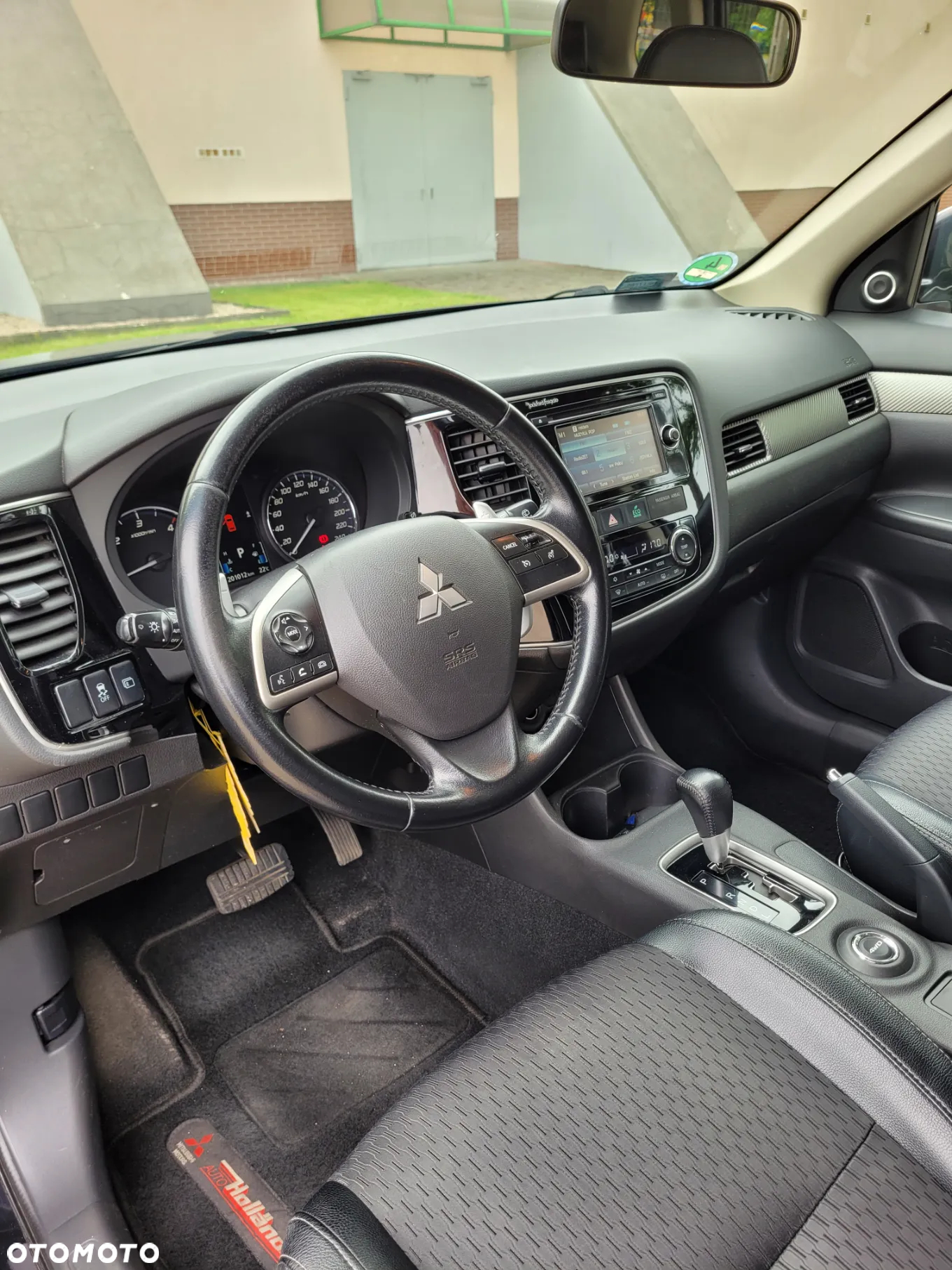 Mitsubishi Outlander 2.2 DID Intense - 9
