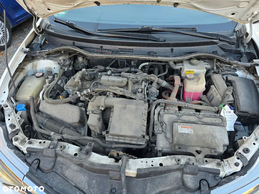 Toyota Auris Hybrid 135 Premium - 22