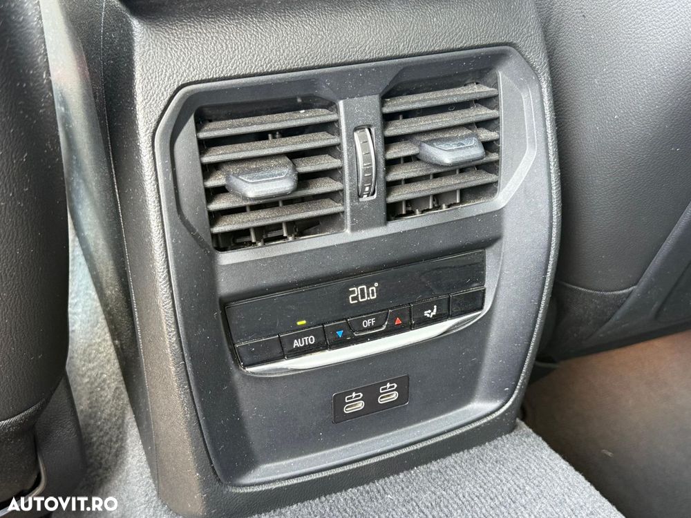 BMW Seria 3 320d xDrive Aut. Luxury Line - 23