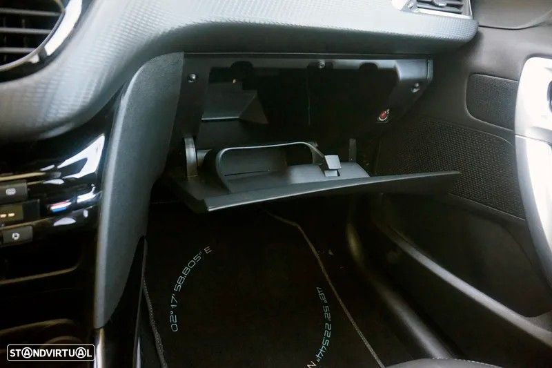 Peugeot 2008 1.2 PureTech Crossway - 20