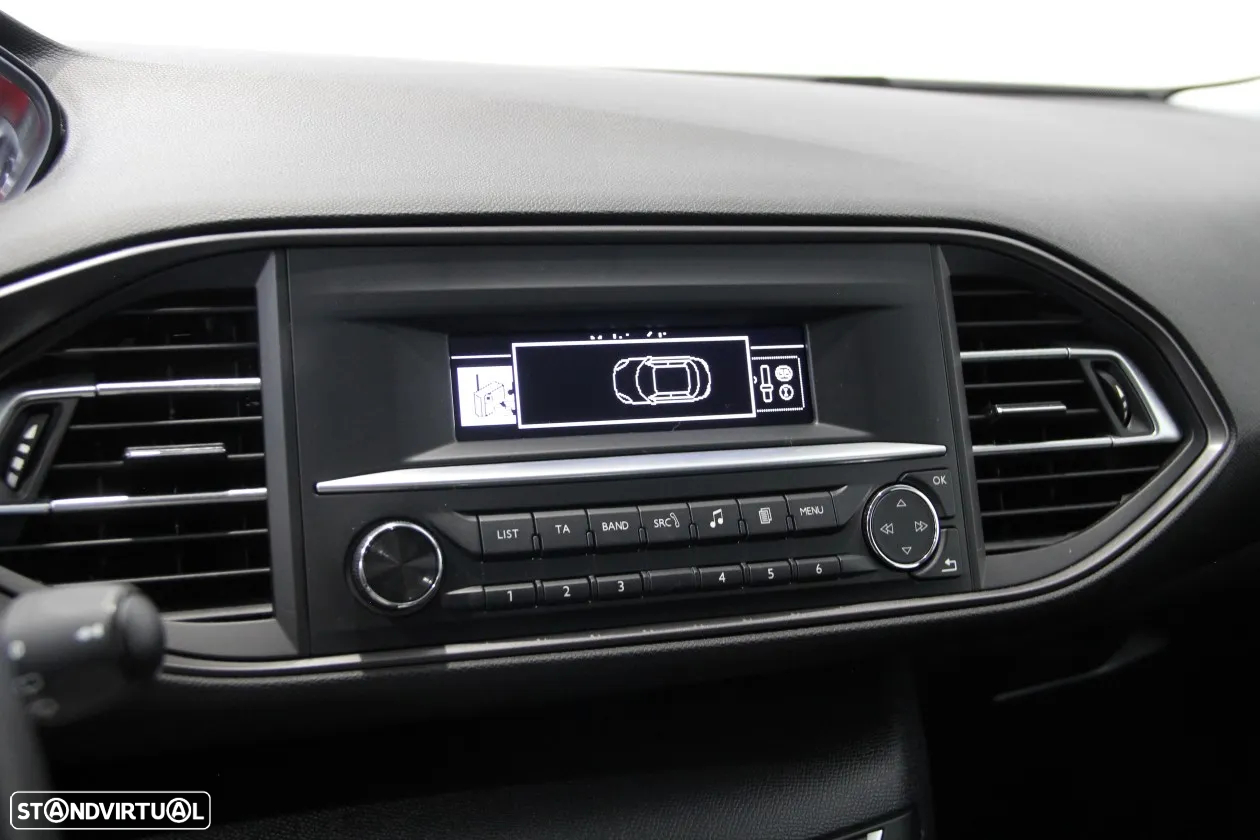 Peugeot 308 1.2 PureTech Access - 18