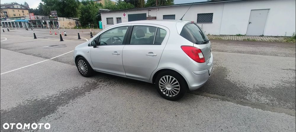 Opel Corsa - 10