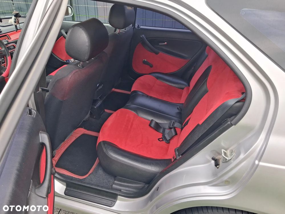 Honda Civic 1.4i S - 7