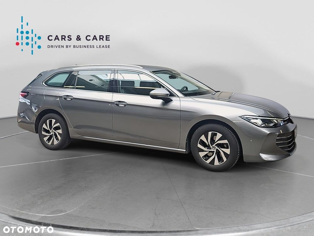 Volkswagen Passat - 27