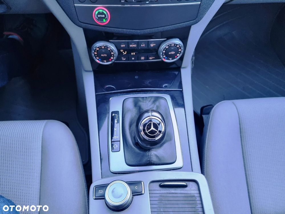 Mercedes-Benz Klasa C 300 7G-TRONIC SPORT EDITION - 26