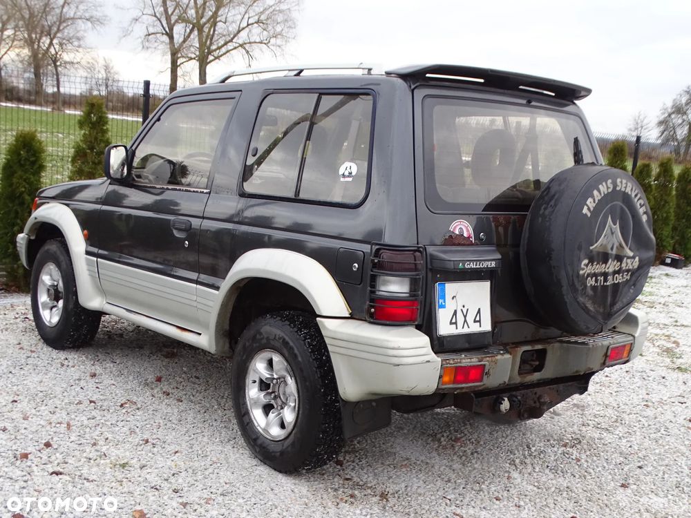 Mitsubishi Pajero - 11