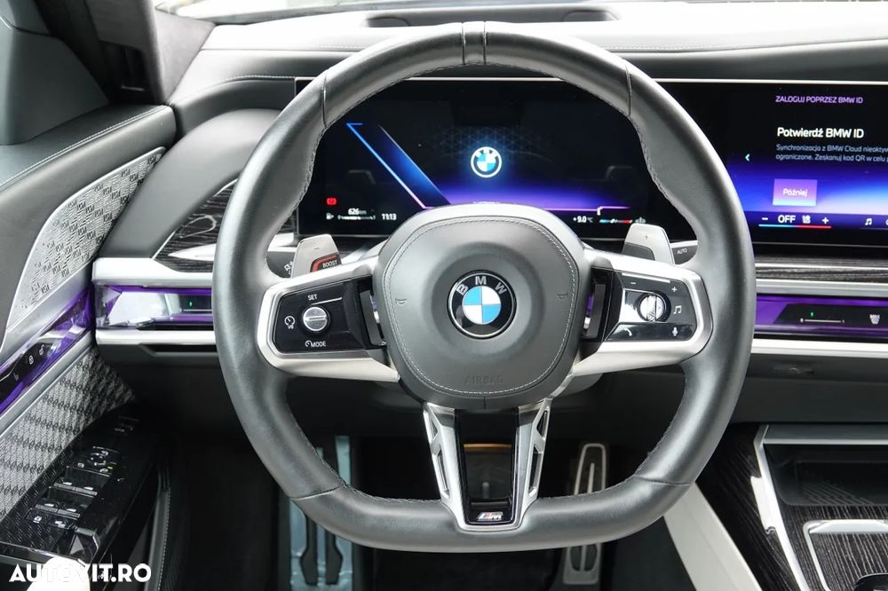 BMW Seria 7 730d xDrive MHEV - 23