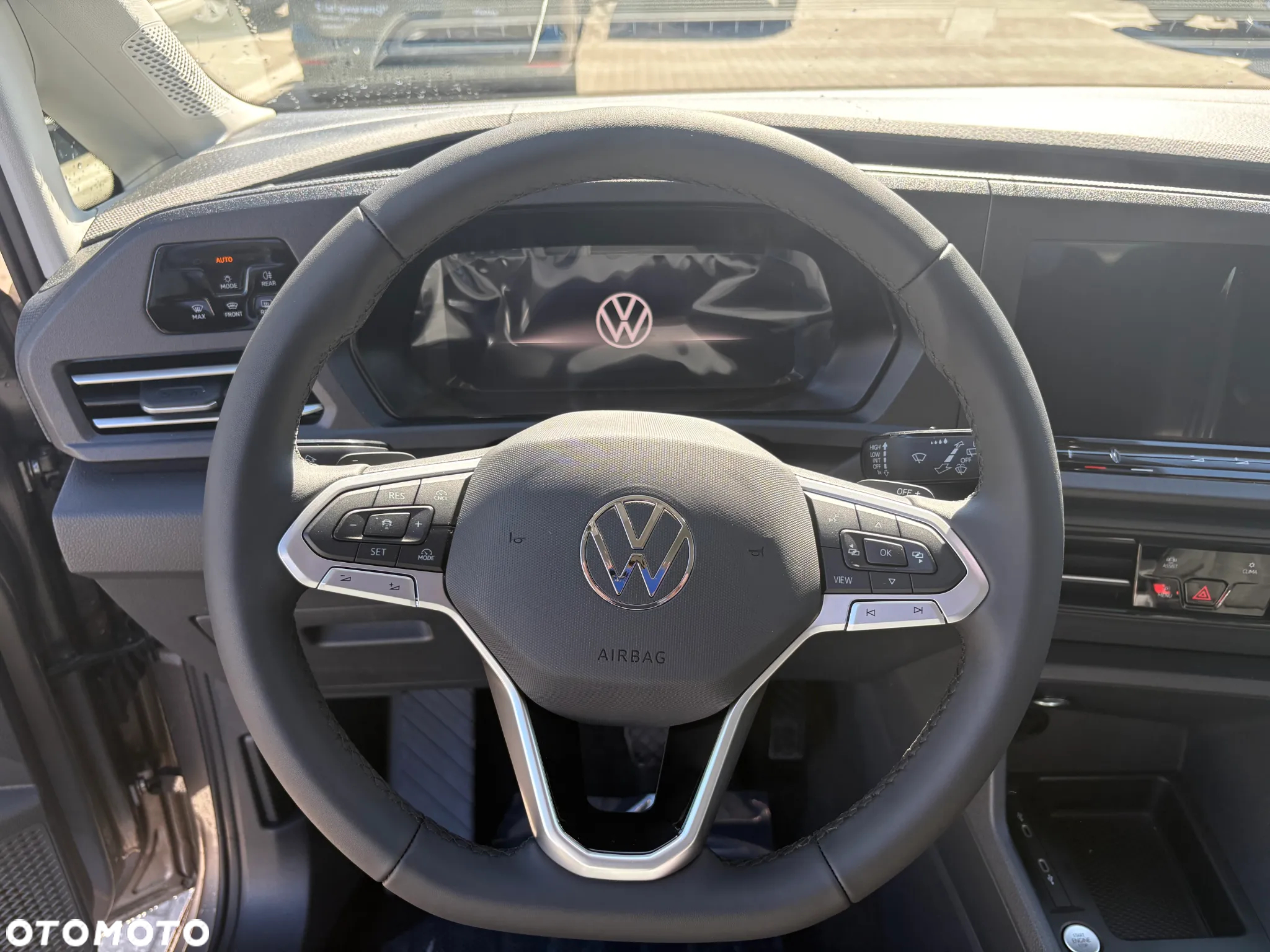 Volkswagen Caddy 2.0 TDI Life DSG - 10
