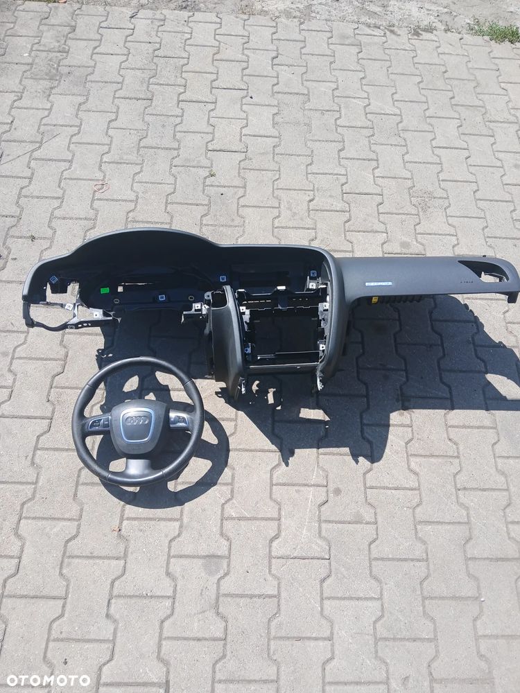 AUDI A5 8T.KONSOLA PODUSZKI KOMPLET. - 1