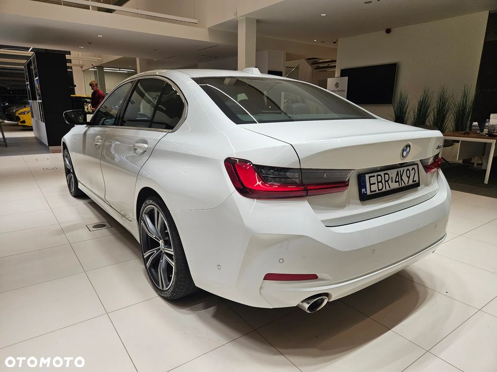 BMW Seria 3 330i - 4