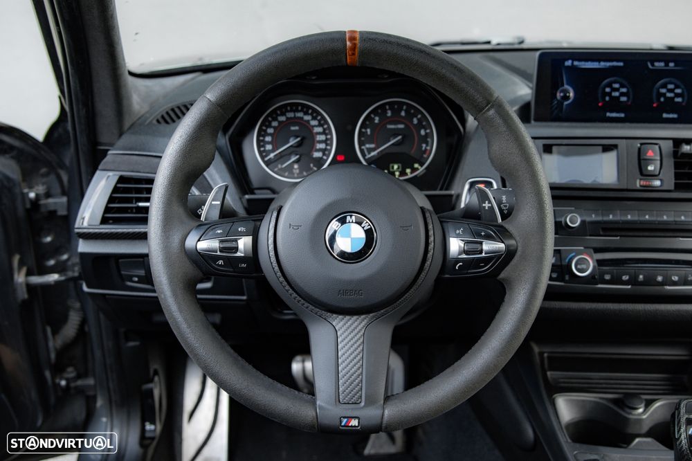 BMW M135i xDrive - 25