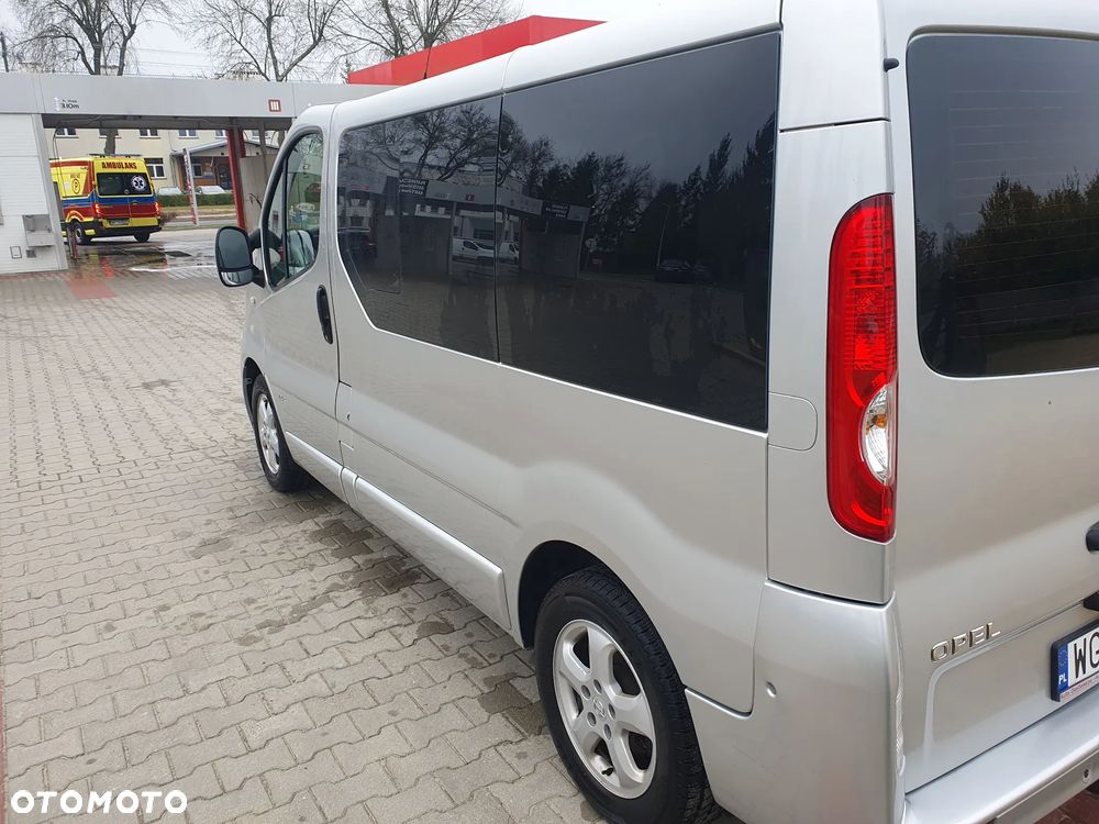 Opel Vivaro 2008 photo 2